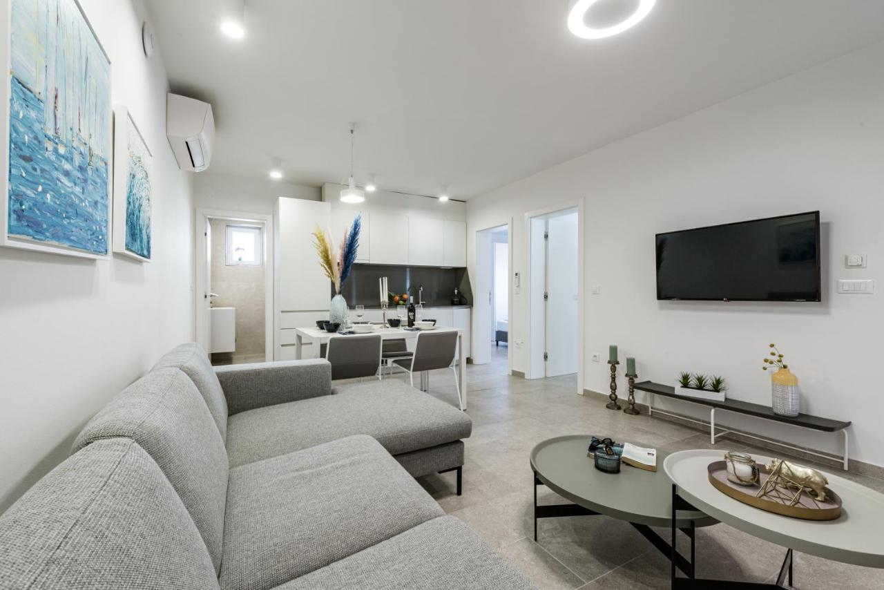 Apartments Villa Poco Loco Mlini Room photo