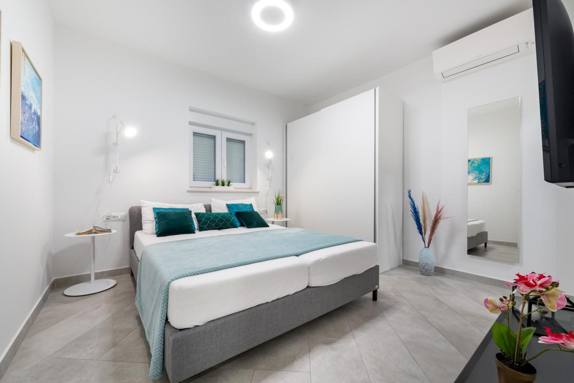 Apartments Villa Poco Loco Mlini Room photo